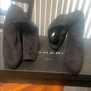 Tahari Women's Black Suede Shoes